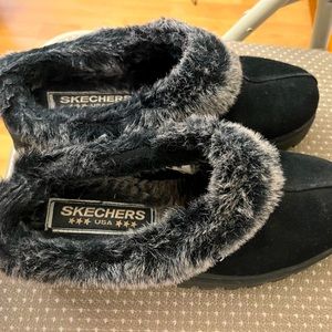 Black Sketchers Slides